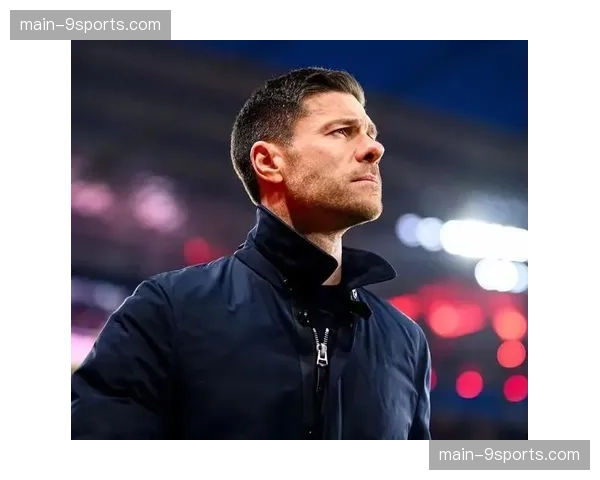 阿隆索三后卫体系面临考验 皇马攻防平衡待完善